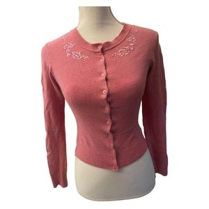 Eyeshadow brand pink button up cropped cardigan sweater